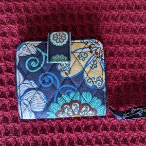 Vintage Like New Vera Bradley Mod Floral Blue Zip Snap Wallet